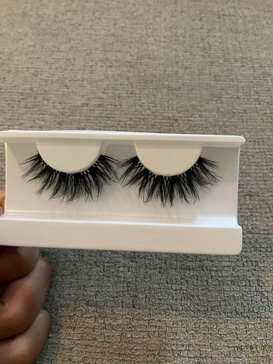 Elegant Lashes